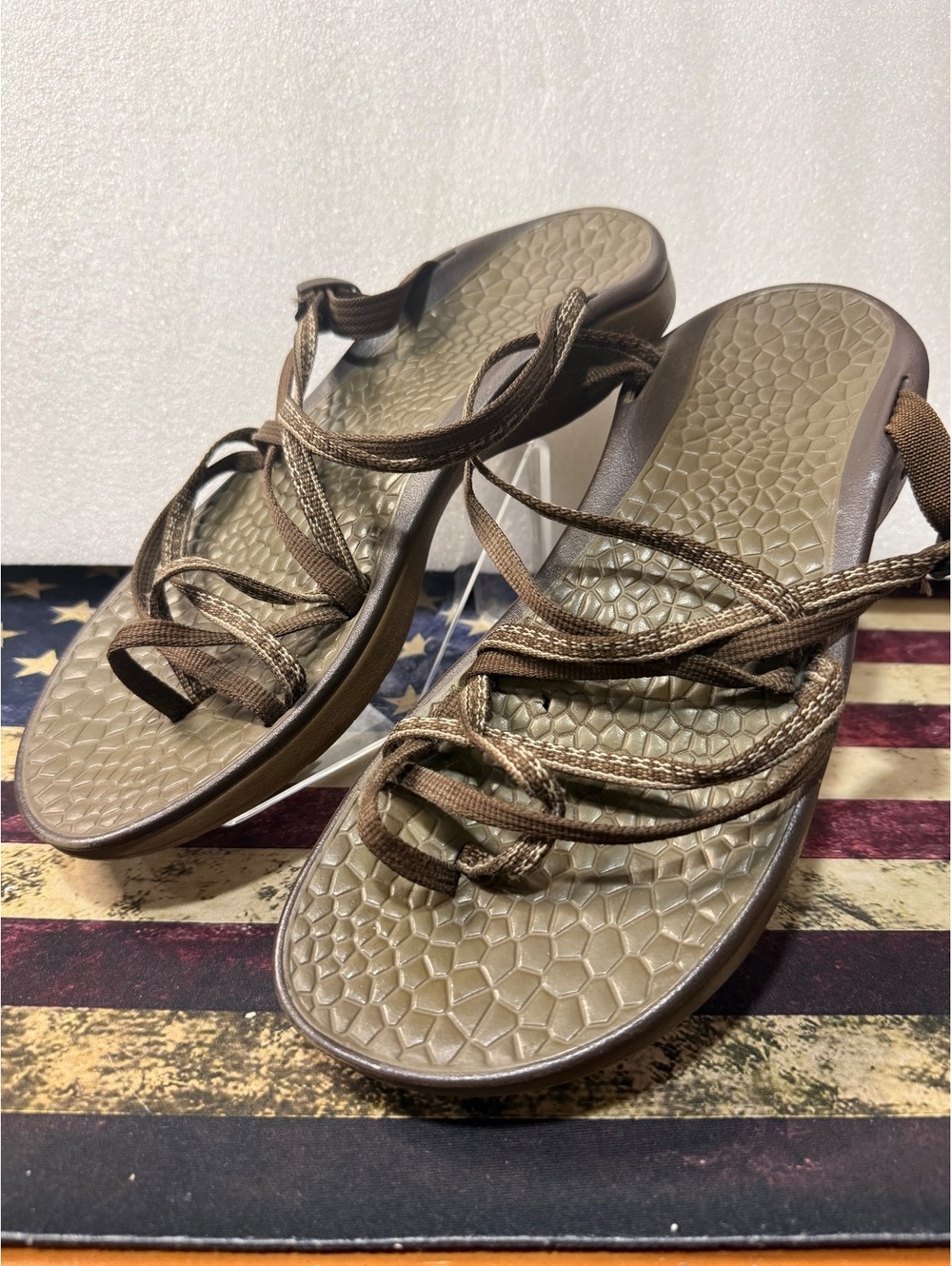Chaco Women’s Size 9 W Strappy Sandals Brown Tan Outdoor Hiking Boho